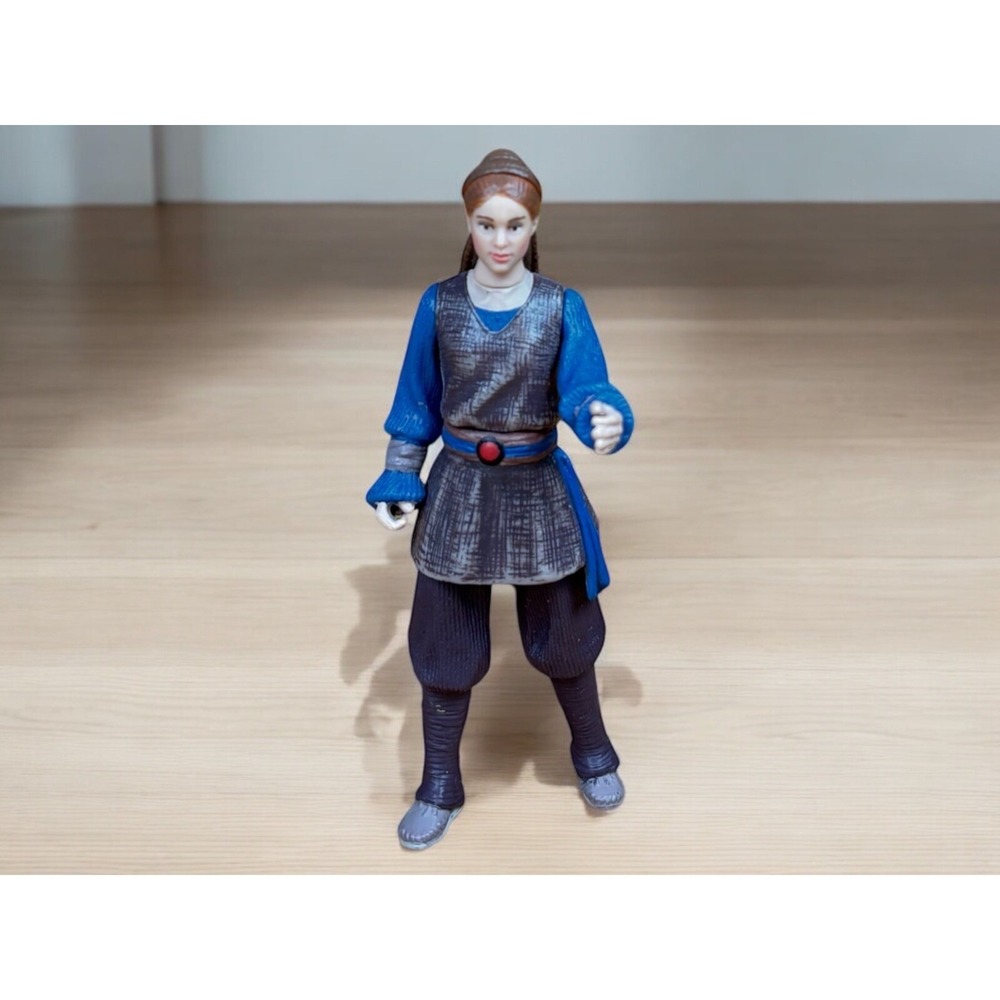 Vintage Star Wars Figure Hasbro, LFL,â 1998 Padme Naberrie Loose